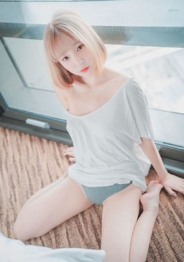 宝贝乖女你的奶真大水真小视频_4K在线播放观看